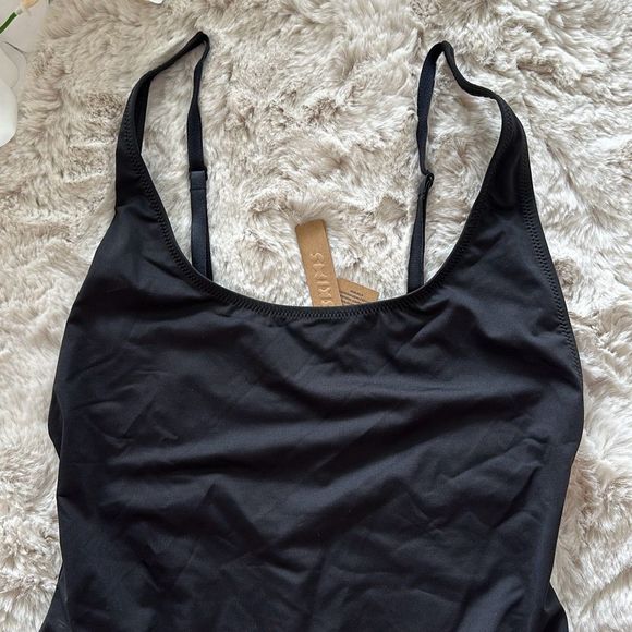 SKIMS Signature Swim Scoop Neck One Piece Onyx Size L - Picture 4 of 9